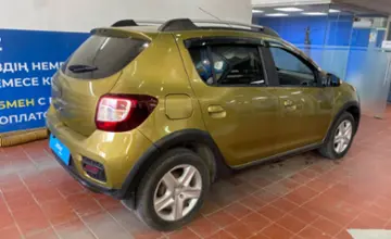 Renault Sandero 2015