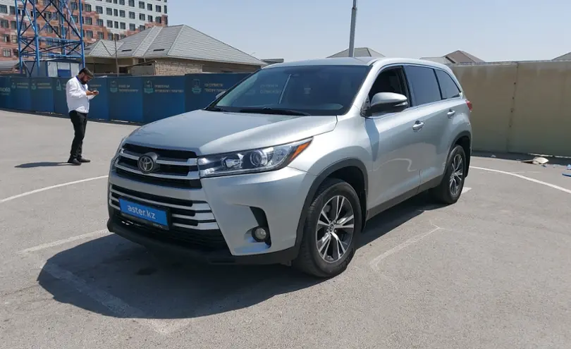 Toyota Highlander 2019 года за 14 000 000 тг. в Шымкент
