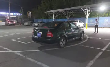 Volkswagen Jetta 2002 года за 2 000 000 тг. в Алматы фото 3