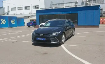Toyota Camry 2021 года за 13 700 000 тг. в Алматы фото 1