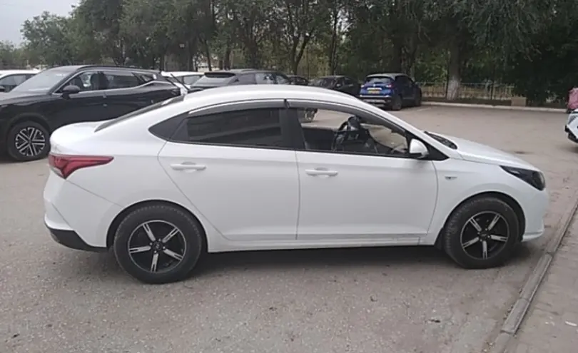 Hyundai Accent 2020 года за 6 000 000 тг. в Актобе фото 4