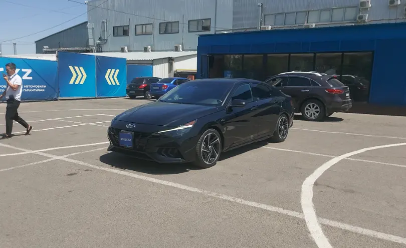 Hyundai Elantra 2022 года за 11 000 000 тг. в Алматы