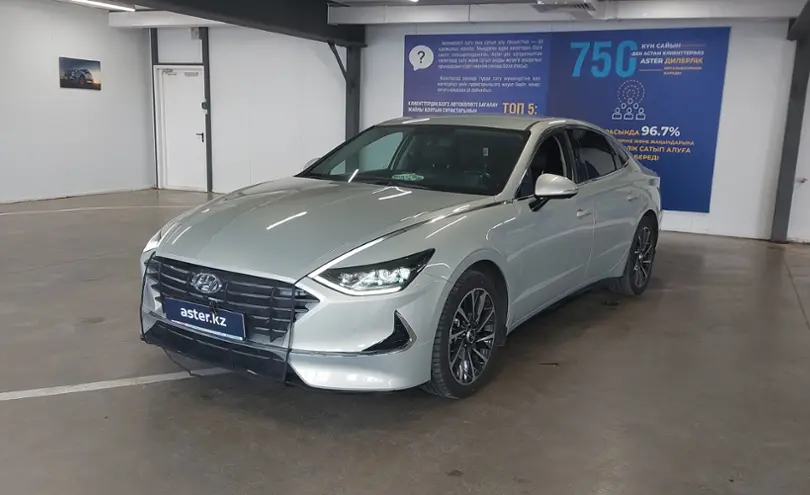 Hyundai Sonata 2022 года за 12 000 000 тг. в Астана