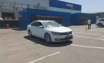 Volkswagen Passat 2017 года за 8 000 000 тг. в Алматы фото 2