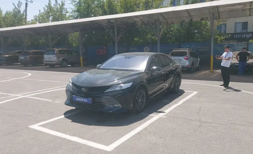 Toyota Camry 2020 года за 16 500 000 тг. в Алматы