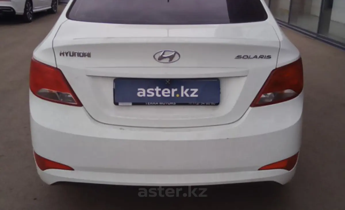 Hyundai Solaris 2015