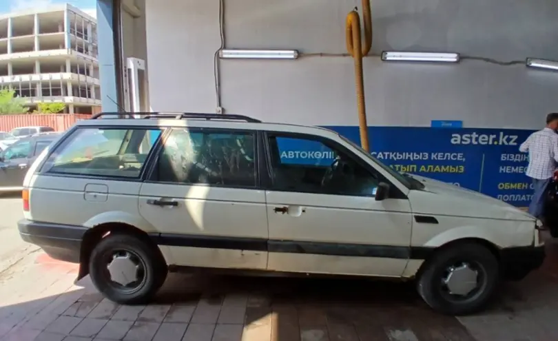 Volkswagen Passat 1990 года за 700 000 тг. в Астана фото 4