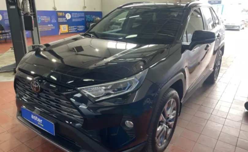 Toyota RAV4 2022 года за 20 000 000 тг. в Астана