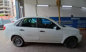 LADA (ВАЗ) Granta 2018 года за 2 000 000 тг. в Астана фото 4