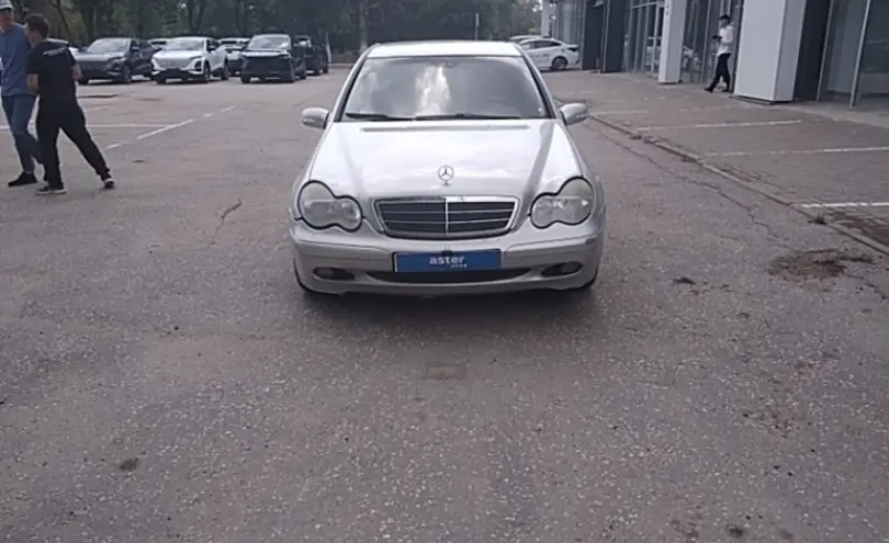 Mercedes-Benz C-Класс 2001 года за 2 900 000 тг. в Актобе фото 2