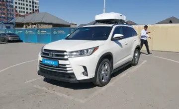 Toyota Highlander 2015 года за 15 500 000 тг. в Шымкент фото 1