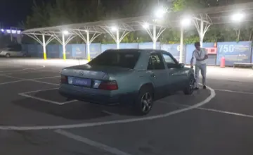 Mercedes-Benz W124 1992 года за 800 000 тг. в Алматы фото 3