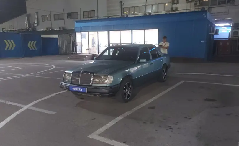 Mercedes-Benz W124 1992 года за 800 000 тг. в Алматы