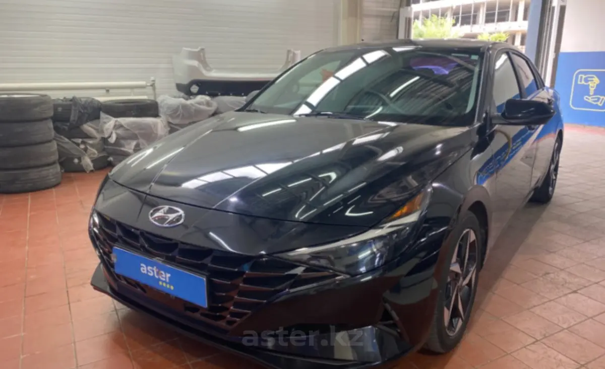 Hyundai Elantra 2023 года за 12 000 000 тг. в Астана