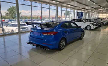 Hyundai Elantra 2018 года за 6 100 000 тг. в Талдыкорган