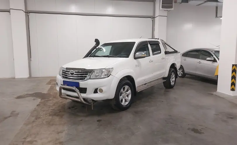 Toyota Hilux 2013 года за 5 390 000 тг. в Астана