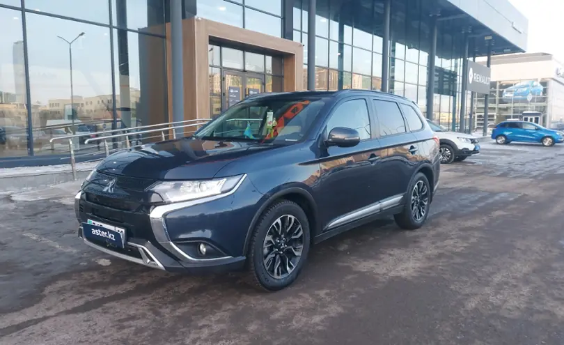Mitsubishi Outlander 2021 года за 9 990 000 тг. в Астана