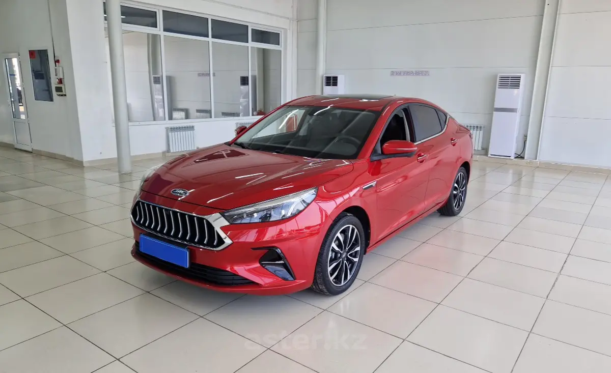 2021 JAC J7