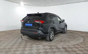 Toyota RAV4 2022 года за 13 250 000 тг. в Шымкент