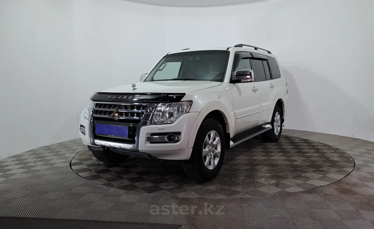 2019 Mitsubishi Pajero