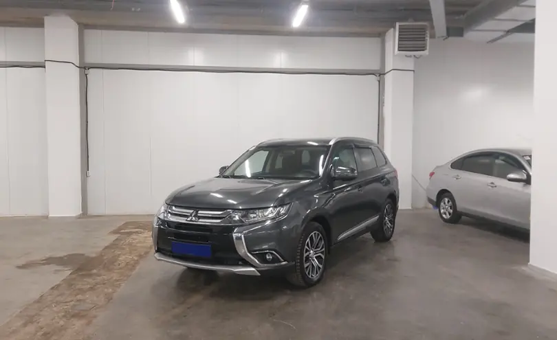 Mitsubishi Outlander 2018 года за 10 300 000 тг. в Астана
