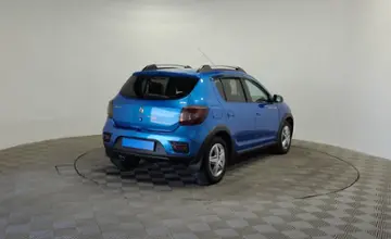 Renault Sandero 2015 года за 2 890 000 тг. в Алматы