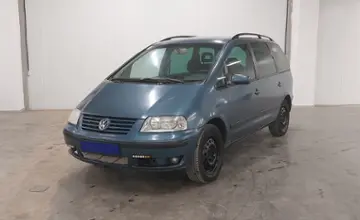 Volkswagen Sharan 2002 года за 1 990 000 тг. в Астана фото 1
