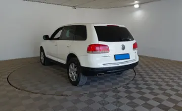 Volkswagen Touareg 2006 года за 3 190 000 тг. в Шымкент фото 3