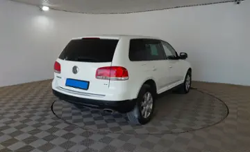 Volkswagen Touareg 2006 года за 3 190 000 тг. в Шымкент фото 4