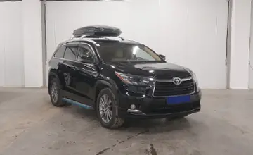 Toyota Highlander 2015 года за 14 390 000 тг. в Астана фото 3