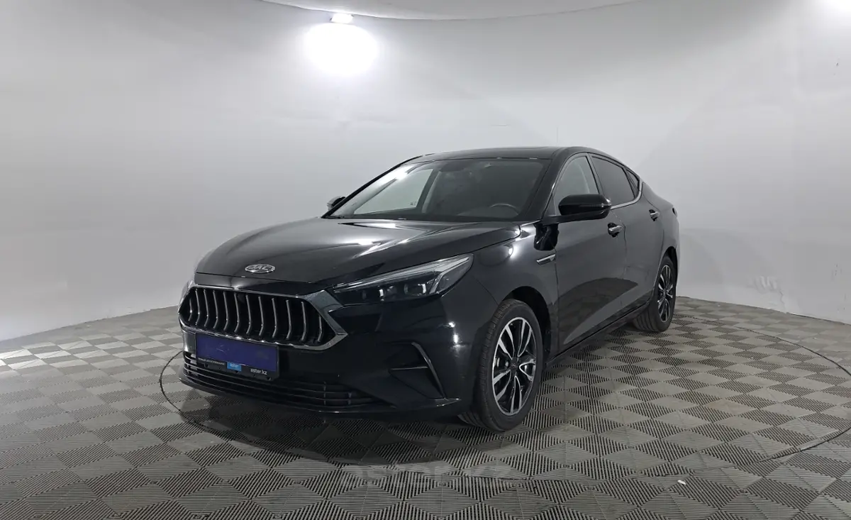 2023 JAC J7