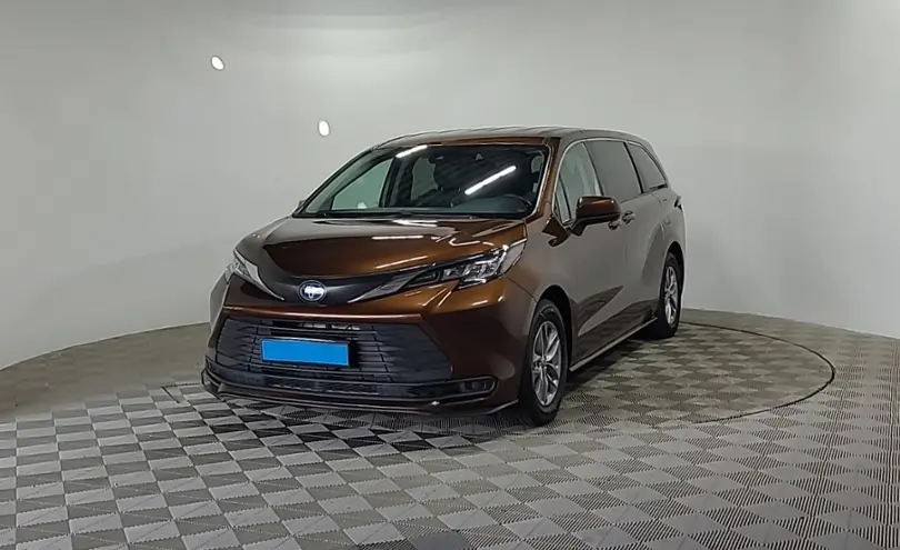 Toyota Sienna 2021 года за 22 000 000 тг. в Алматы