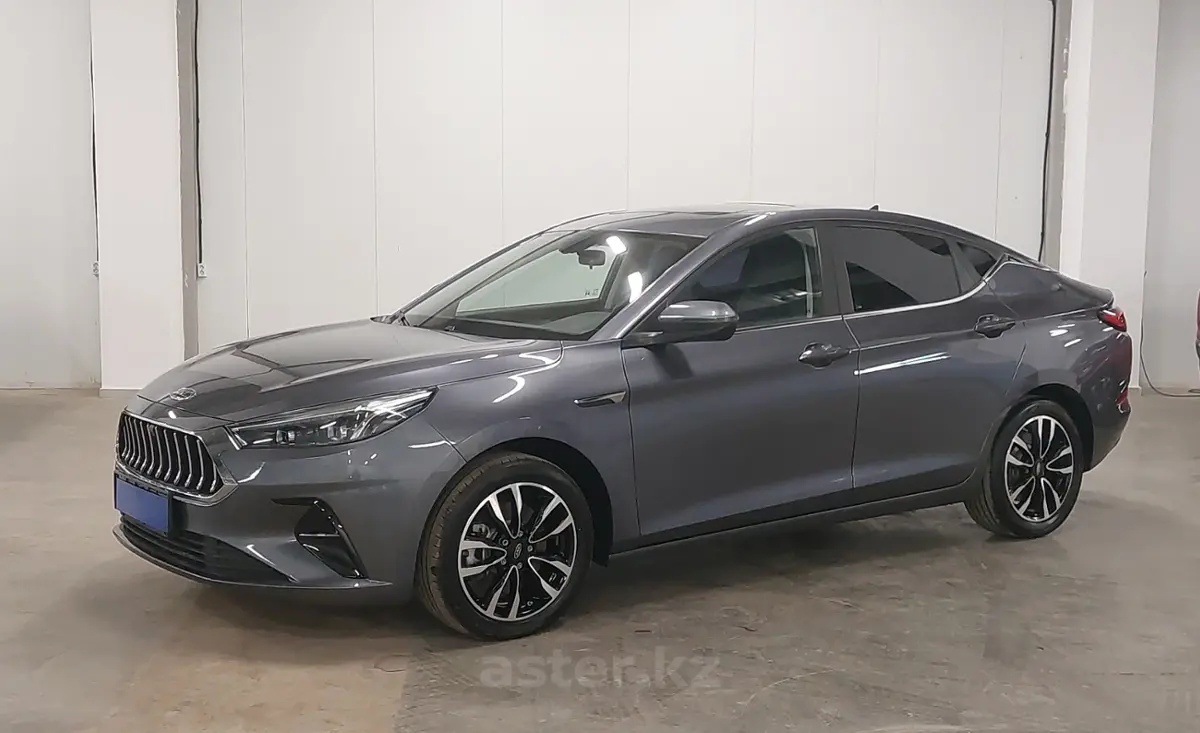 2023 JAC J7