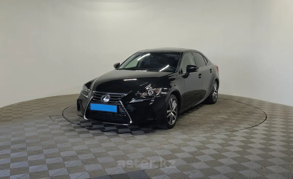 2020 Lexus IS