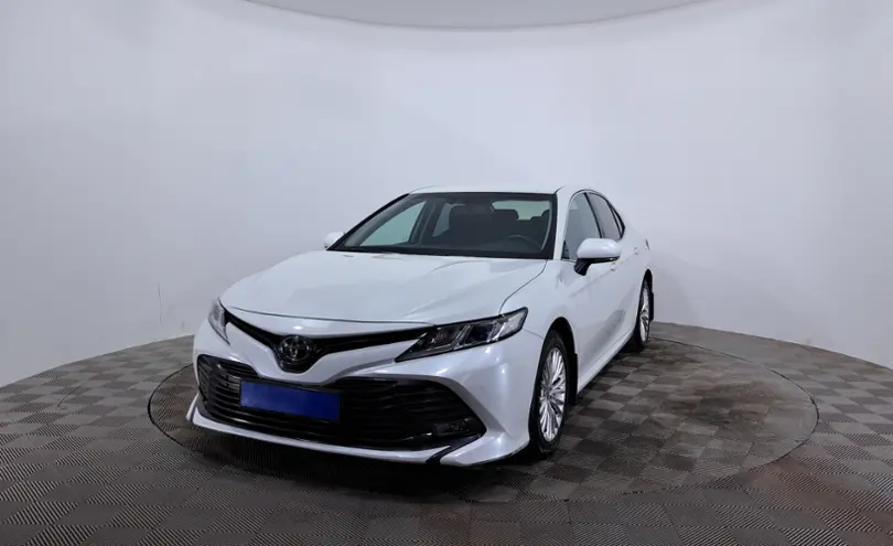Toyota Camry 2021 года за 12 790 000 тг. в Астана