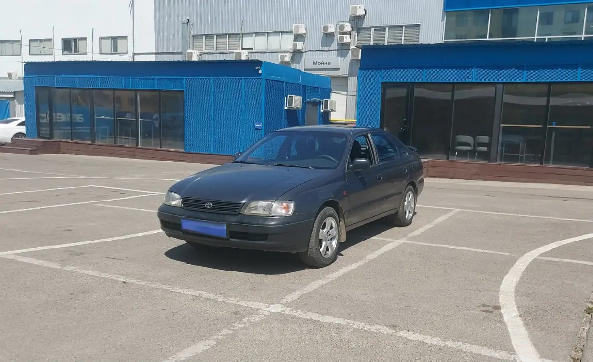 1995 Toyota Carina E