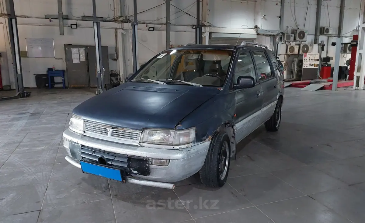 1994 Mitsubishi Space Wagon