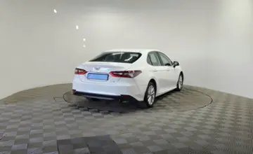 Toyota Camry 2021 года за 9 990 000 тг. в Алматы