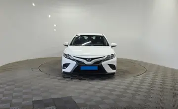 Toyota Camry 2021 года за 9 990 000 тг. в Алматы фото 2