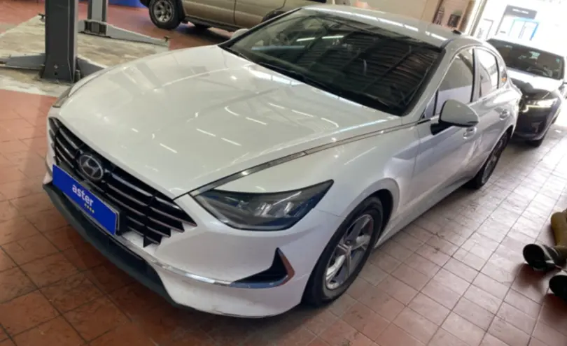 Hyundai Sonata 2020 года за 11 000 000 тг. в Астана
