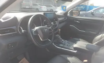 Toyota Highlander 2022 года за 25 000 000 тг. в Алматы фото 5