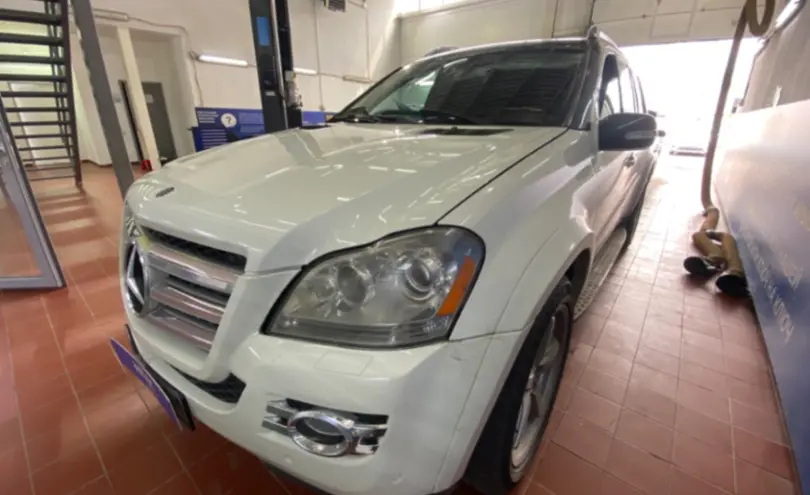 Mercedes-Benz GL-Класс 2008 года за 7 500 000 тг. в Астана