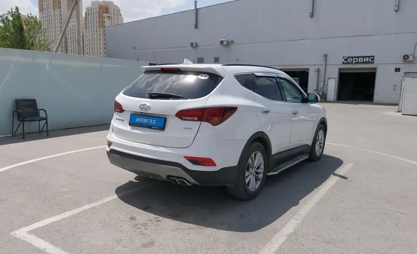 Hyundai Santa Fe 2017 года за 9 000 000 тг. в Шымкент фото 3