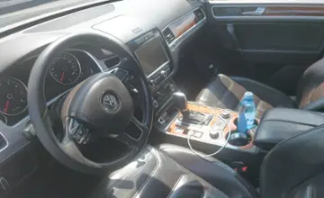 Volkswagen Touareg 2010 года за 10 500 000 тг. в Алматы фото 5