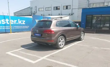Volkswagen Touareg 2010 года за 10 500 000 тг. в Алматы фото 3
