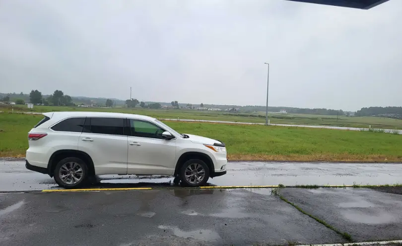 Toyota Highlander 2013 года за 13 500 000 тг. в Астана