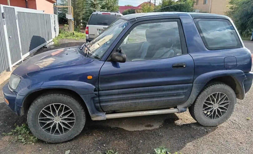 Toyota RAV4 1995 года за 3 500 000 тг. в Астана