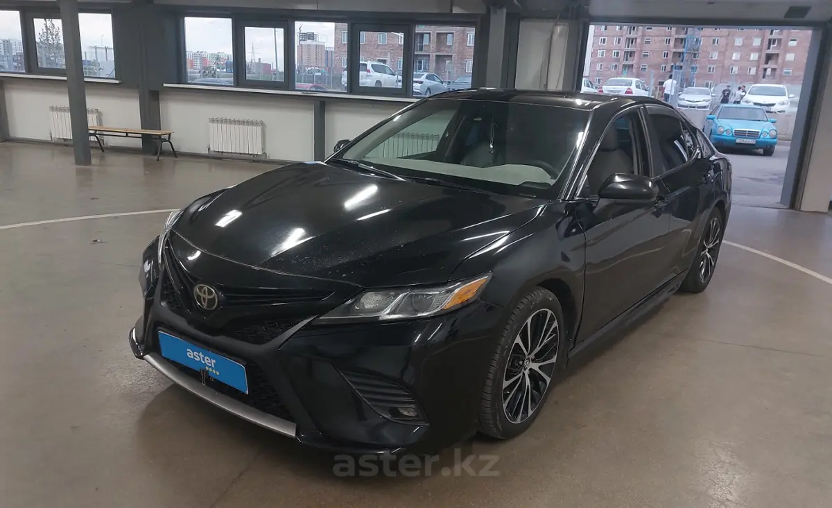 Toyota Camry 2020 года за 12 800 000 тг. в Астана