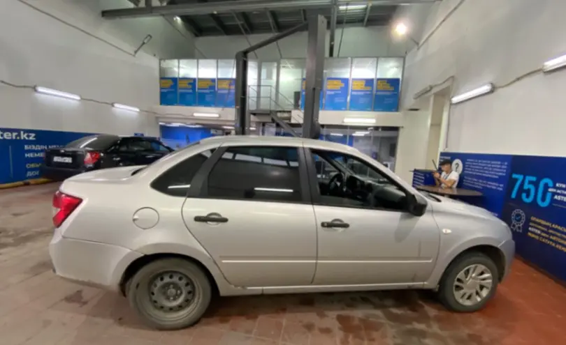 LADA (ВАЗ) Granta 2018 года за 2 500 000 тг. в Астана фото 4
