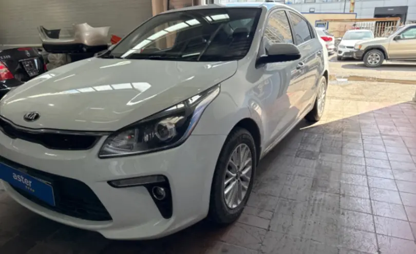 Kia Rio 2019 года за 7 000 000 тг. в Астана